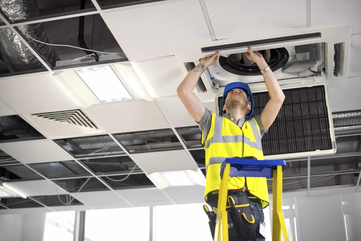 Bảo dưỡng điều hòa âm trần và tầm quan trọng trong quá trình sử dụng - Gợi ý Ax88com